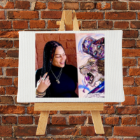 picture of Artist Ria on a canvas