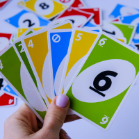 an uno hand